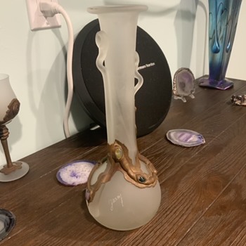 A set I have some funky glasses I just found. I can’t seem to find any information on them - Glassware