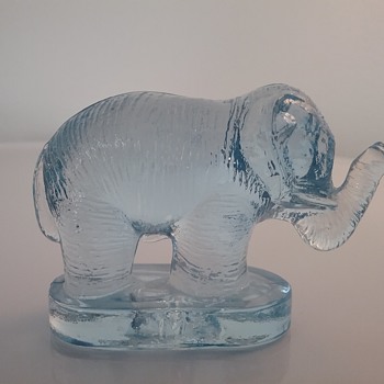 Mosser Glass elephant  - Animals