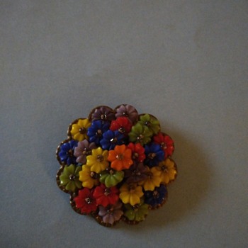 Vintage plastic flowers brooch - Costume Jewelry