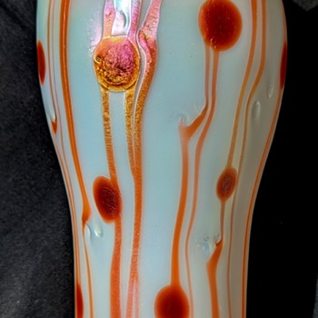 A unique Loetz 'Stripes and Flecks' Décor. - Art Glass
