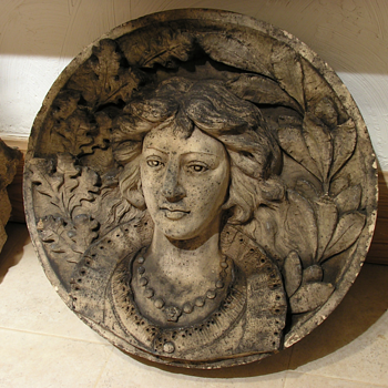 Roundel depicting a female portrait - Tools and Hardware