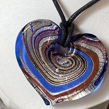Vintage Art Glass Pendant  - Fine Jewelry