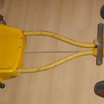 Steiff skelter / pedalcar - Toys
