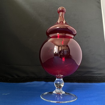 Vintage glass with lid - Art Glass