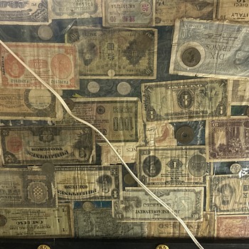 Around the World of war  - US Paper Money