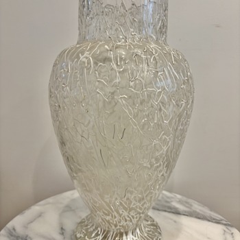  Peloton glass vase with white threads - Harrach? - Art Glass