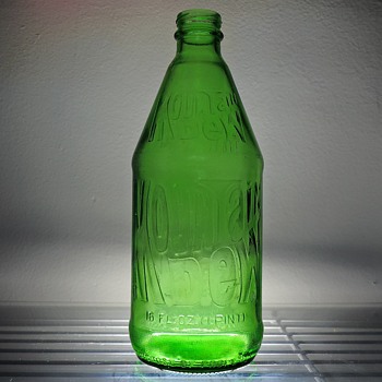 1980 Mountain Dew Soda Bottle Brockway Embossed Green Glass 16 Ounces NDNR Pint - Bottles