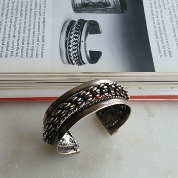 Silver metal Bedouin Siwa cuff - Fine Jewelry