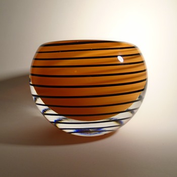 Svoboda AGS art glass bowl -- Czech art glass - Art Glass