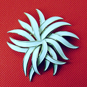 Crown Trifari Sea Grass Brooch - Costume Jewelry