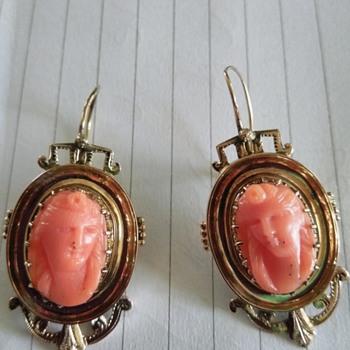 Antique Cameo earrings - Fine Jewelry
