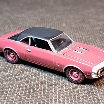 Greenlight 1968 Camaro SS 396 - Model Cars