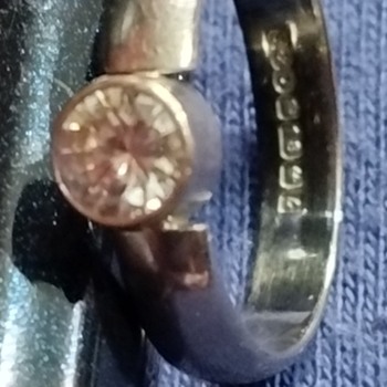 Silver? Ring - Costume Jewelry