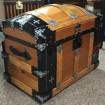 Early 1880's Martin Maier Trunk. - Furniture