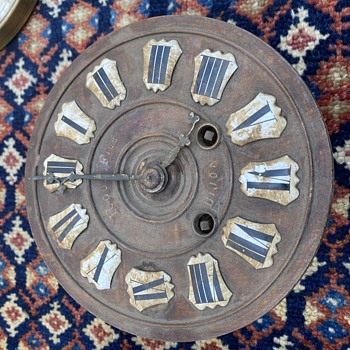 Antique Black Forest clock - Clocks