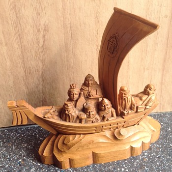 Unusual small wood carving - Folk Art