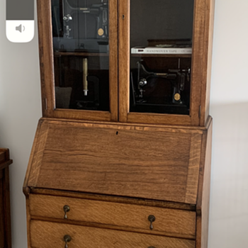 Secretary to hold my Singer Featherweights - Arts and Crafts