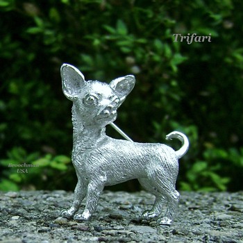 Crown Trifari Chihuahua - Animals