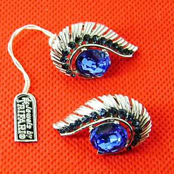 Trifari Star Rays Earrings New Old Stock - Costume Jewelry