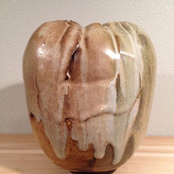 Beautiful Art Pottery - Pottery