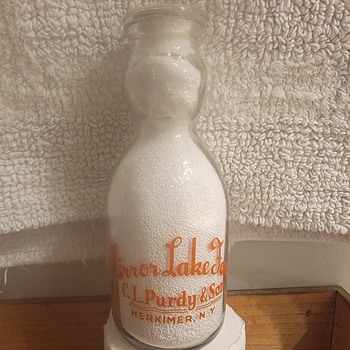 MIRROR LAKE FARM..HERKIMER NEW YORK BABYTOP MILK BOTTLE - Bottles